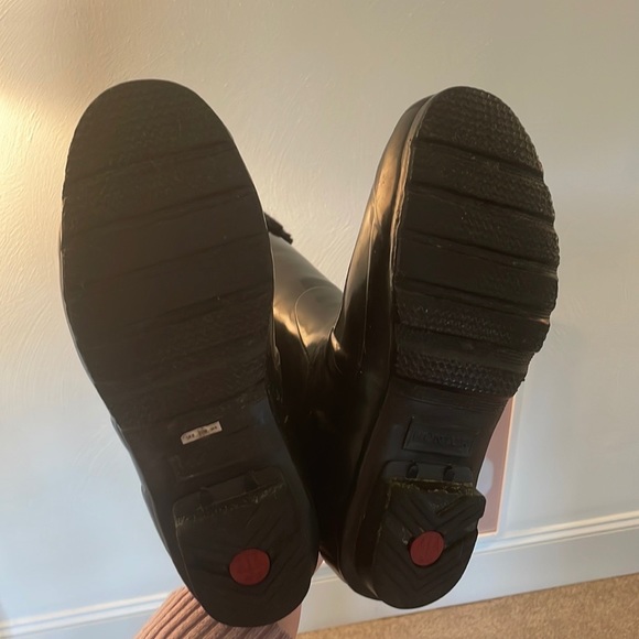 HUNTER Women’s Rain Boots & Sock inserts - Picture 13 of 14